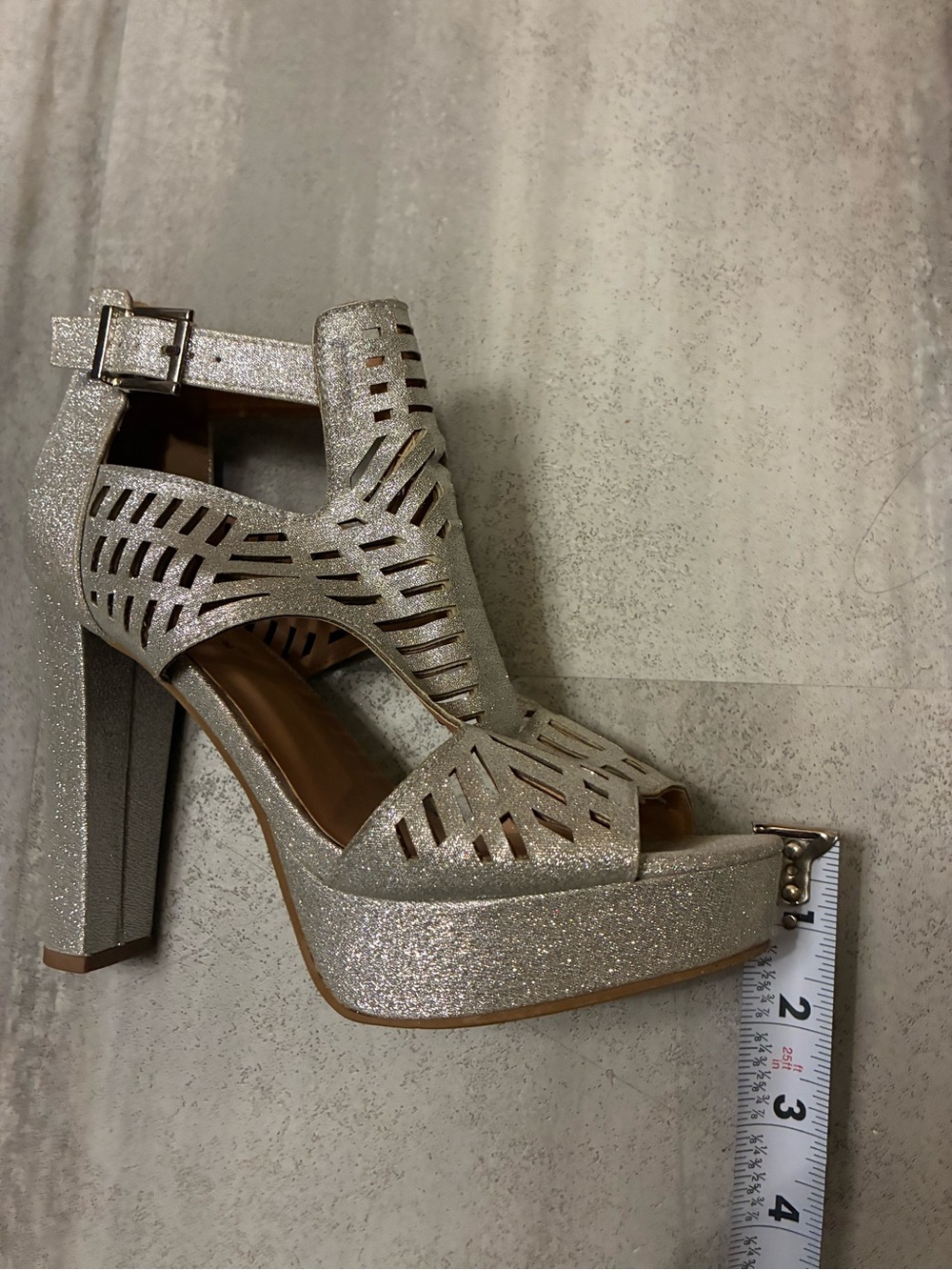 TOP Moda Silver Glitter Cutout Platform Sandals - Picture 6 of 8